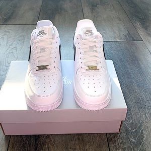 WMNS AIR FORCE 1